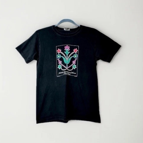 Hanes her way Tops - 1996 Madeline Island Historical Museum shirt